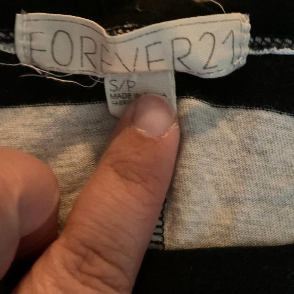 Forever 21 Stripe 3/4 length top small - Picture 4 of 4